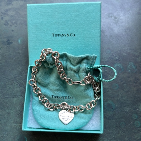 Authentic Return to Tiffany Sterling Necklacee - Picture 2 of 9